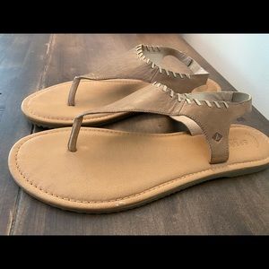 Like New Sperry Leather Thong Sandals Camel w/ Gold Trim sz 12
